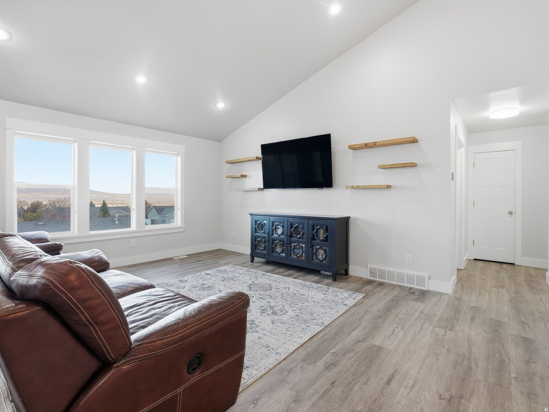 HILLCREST SUBDIVISIO - Residential