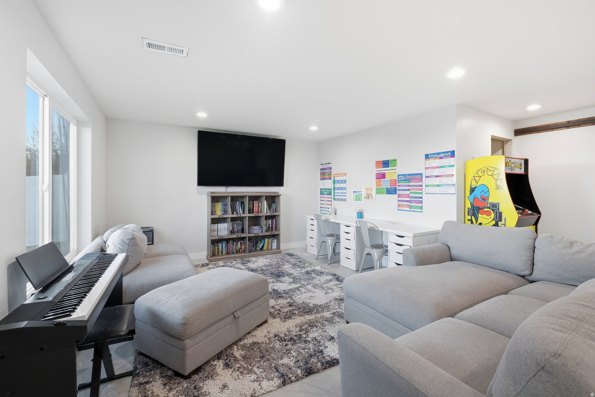 HILLCREST SUBDIVISIO - Residential