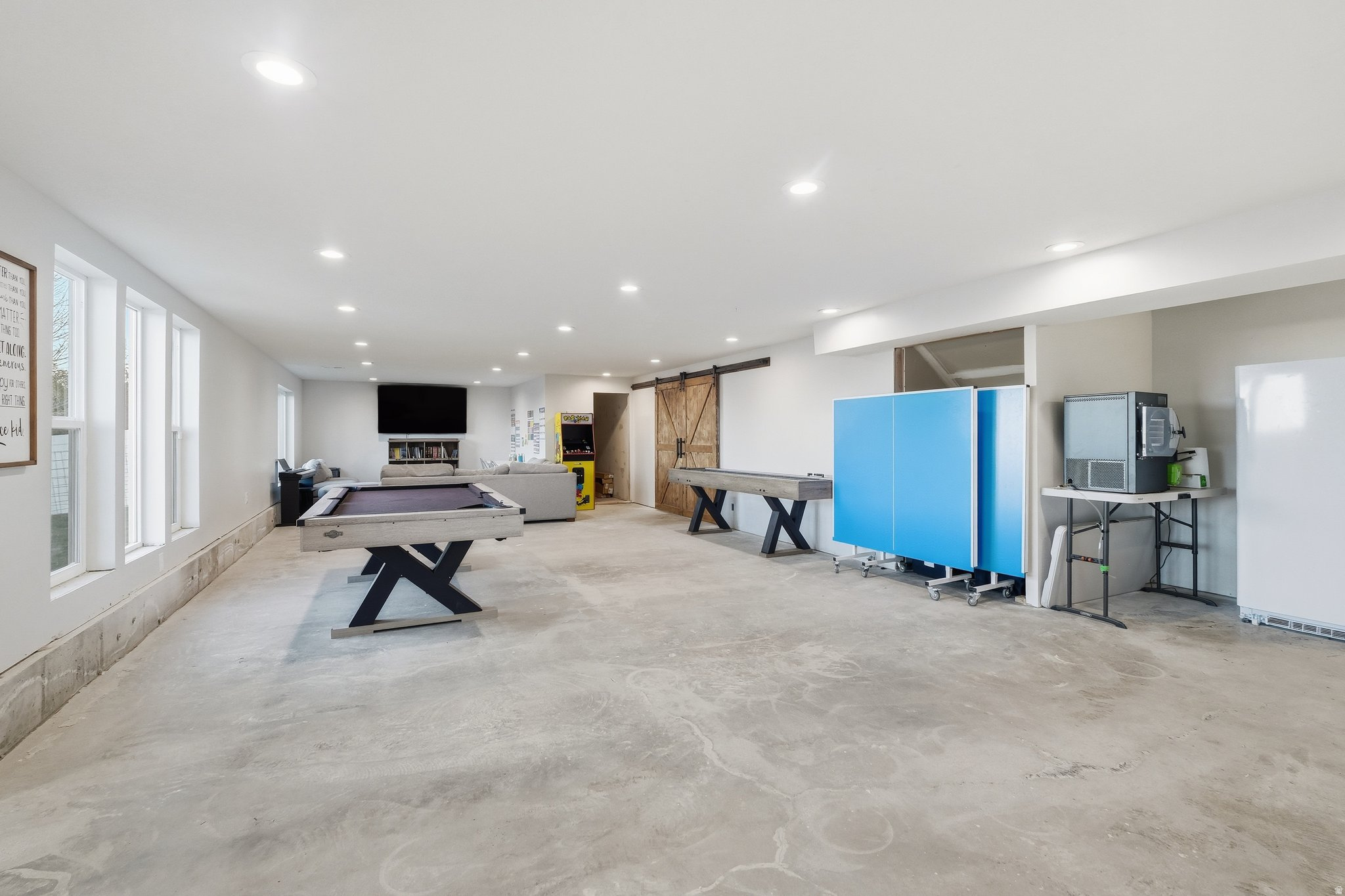 HILLCREST SUBDIVISIO - Residential