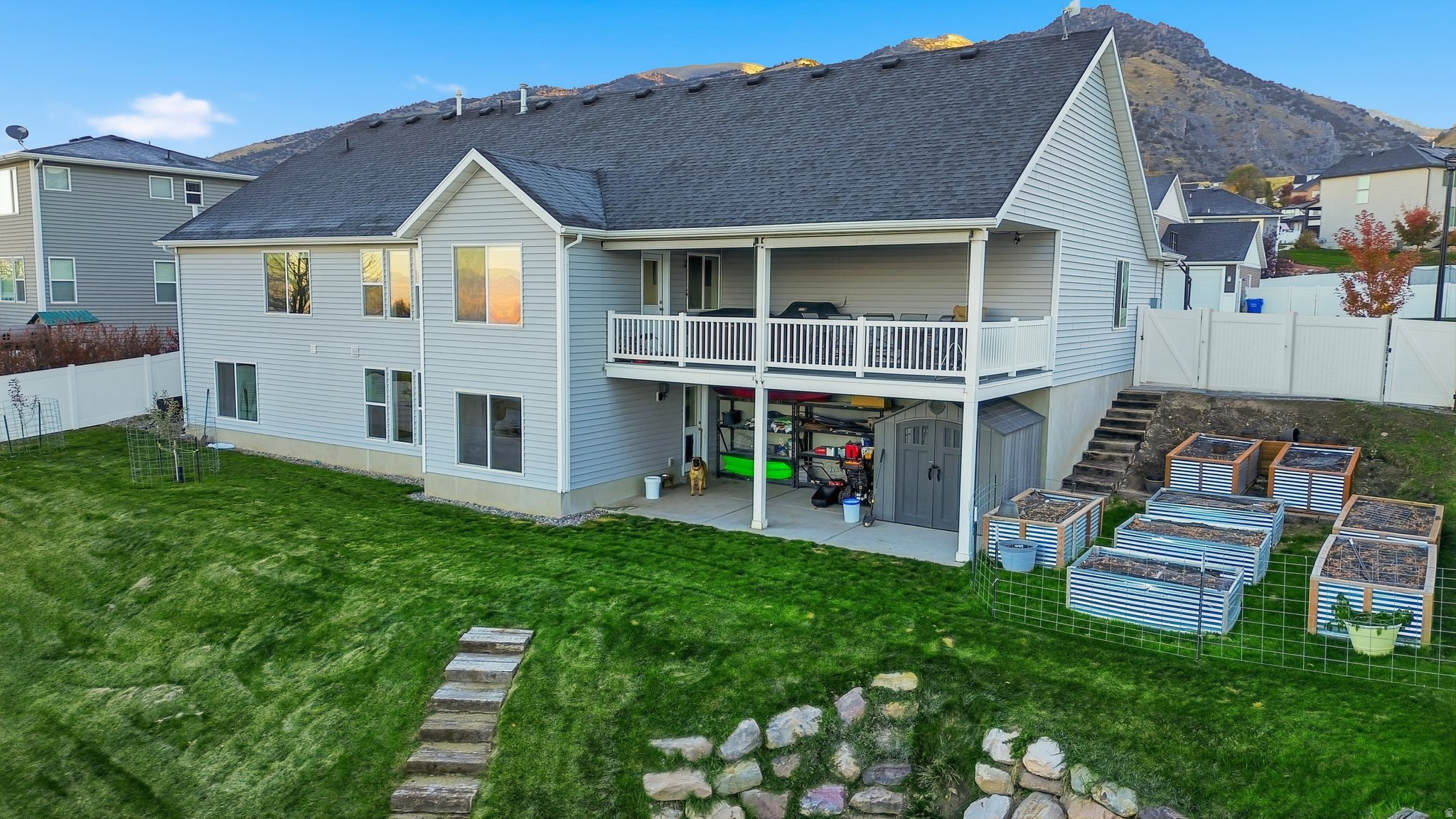 HILLCREST SUBDIVISIO - Residential