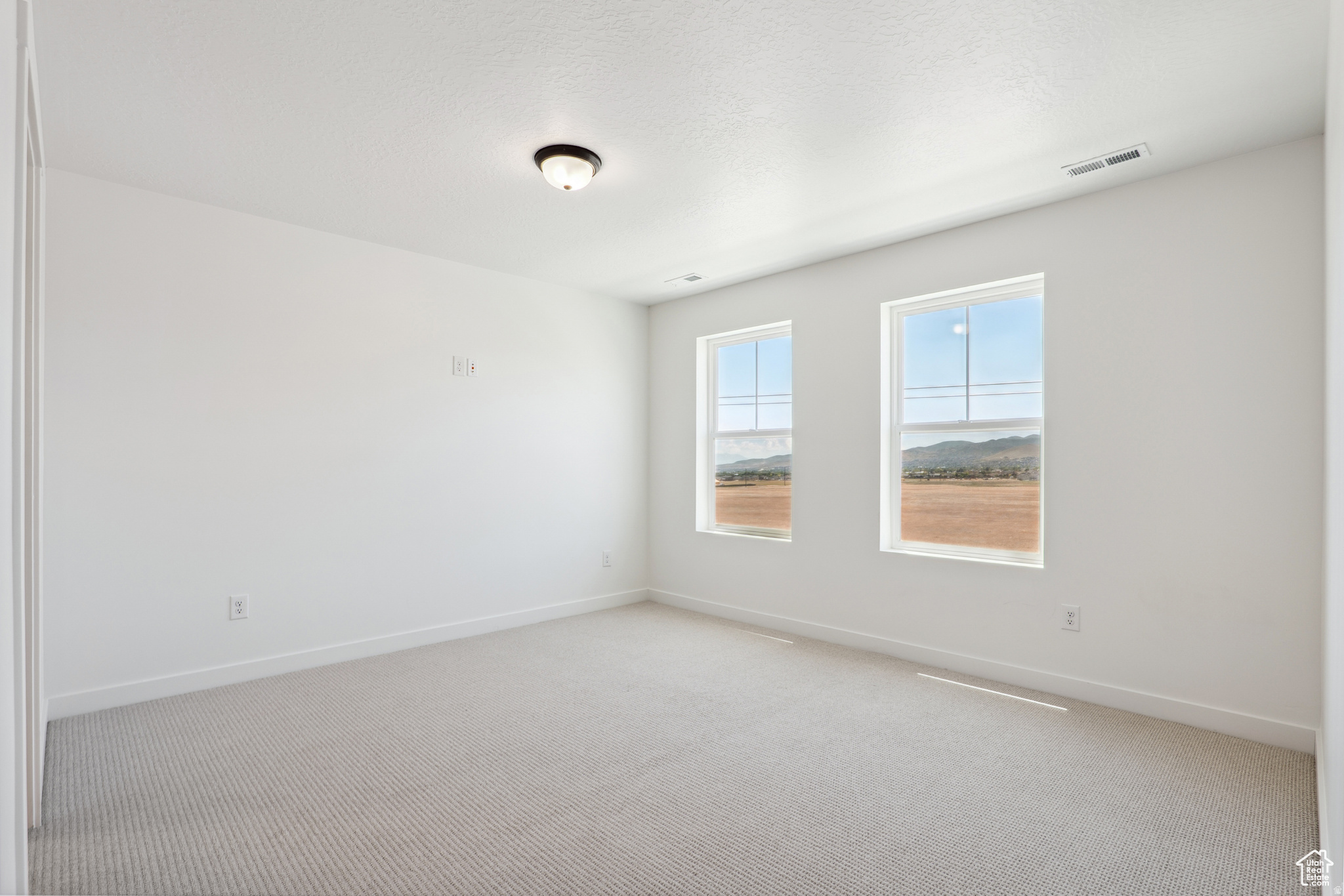 DAYBREAK - Residential