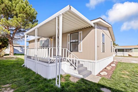 Tiny photo for 4556 S MERIDIAN CIR #52, Taylorsville, UT 84123 (MLS # 2149646)