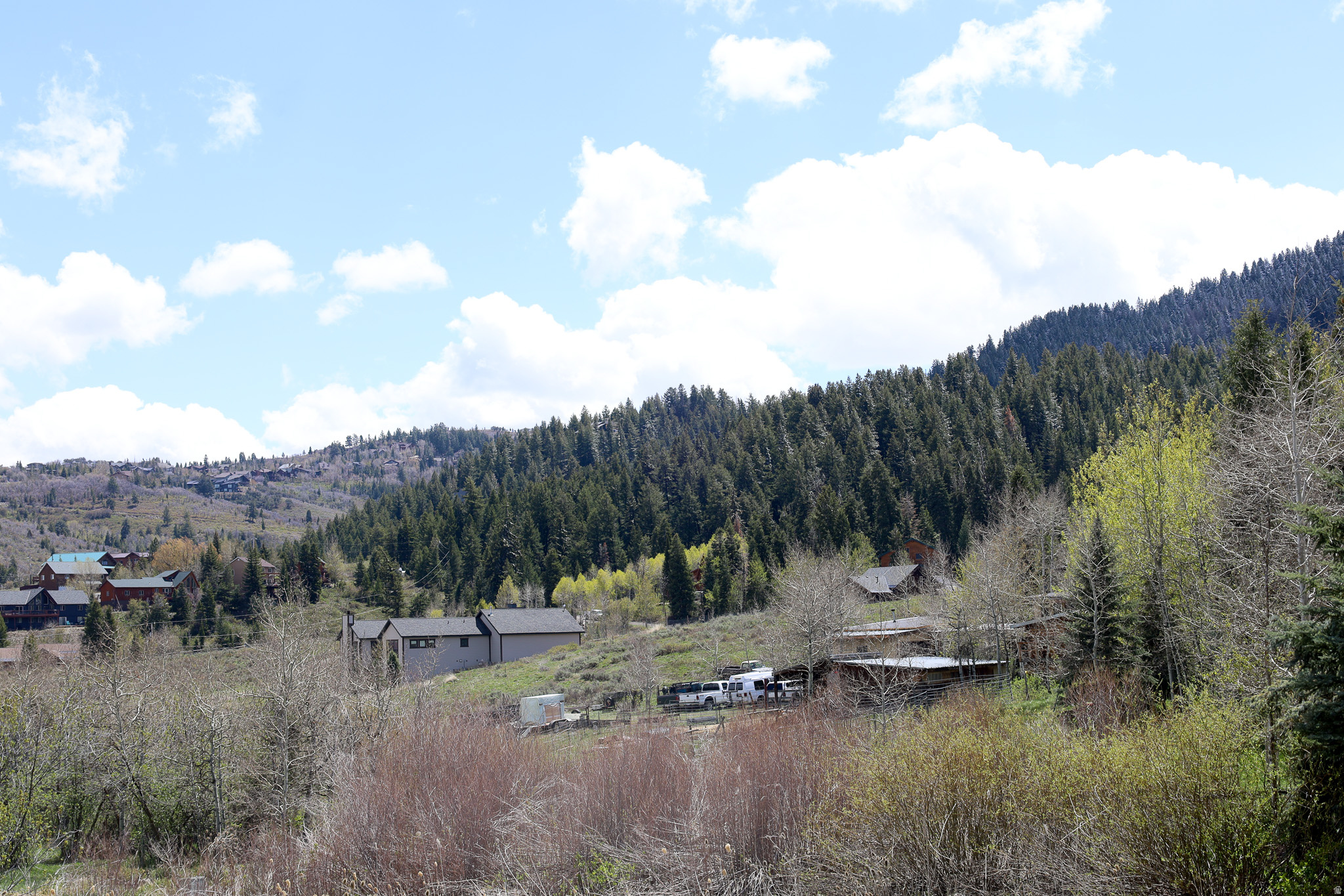 ASPENBROOK TOWNHOUSES - Residential