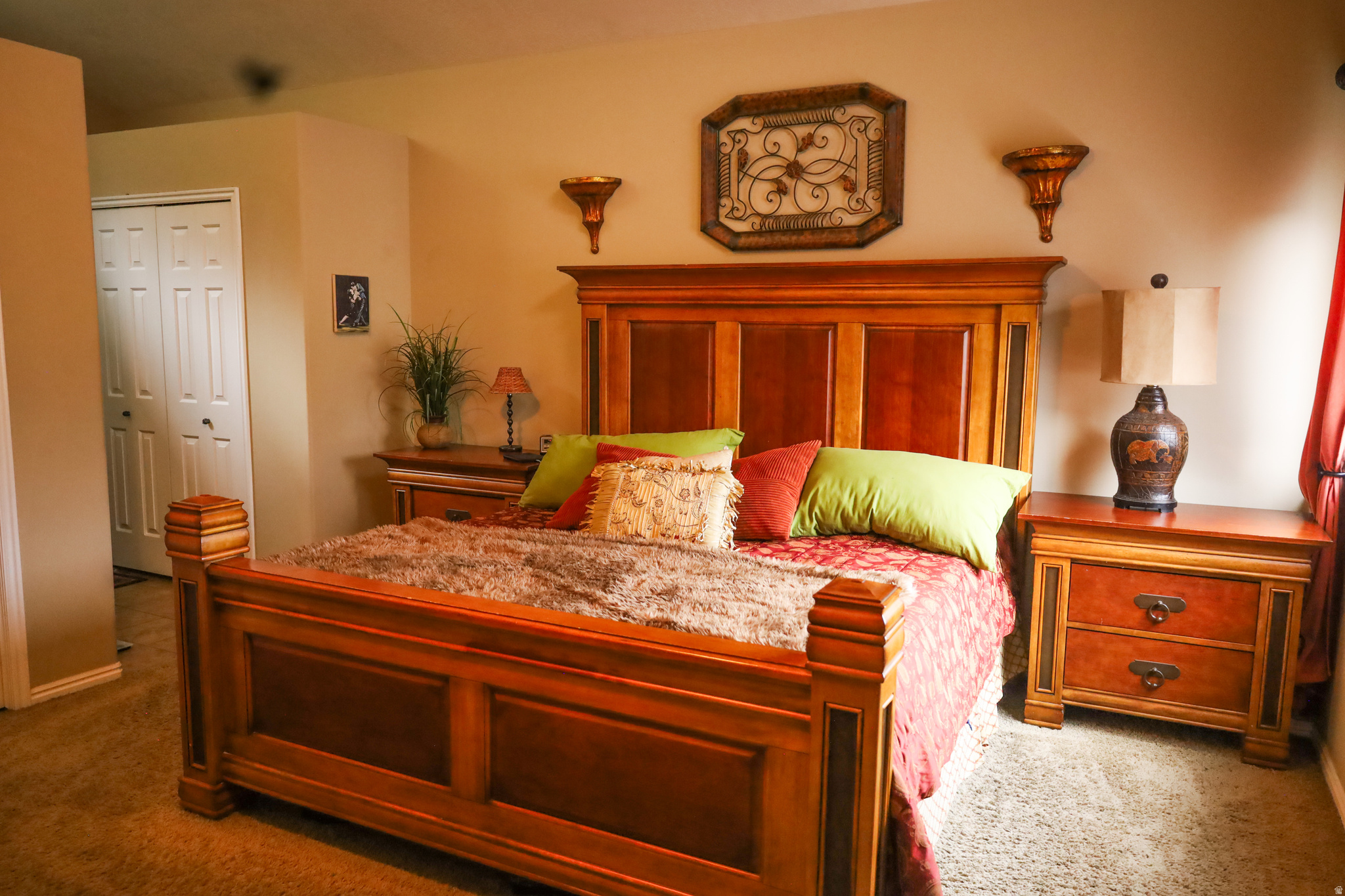 ASPENBROOK TOWNHOUSES - Residential