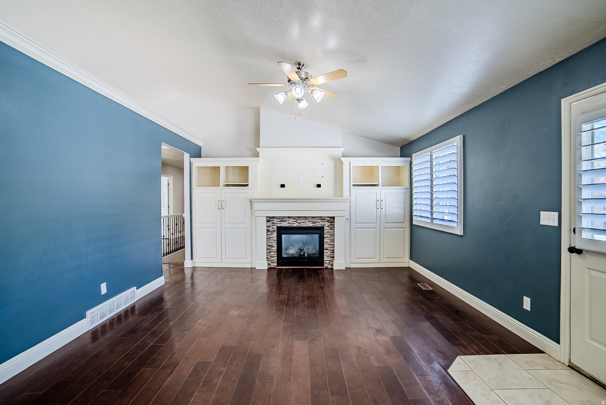 WHITE FARM VILLAGE - Residential