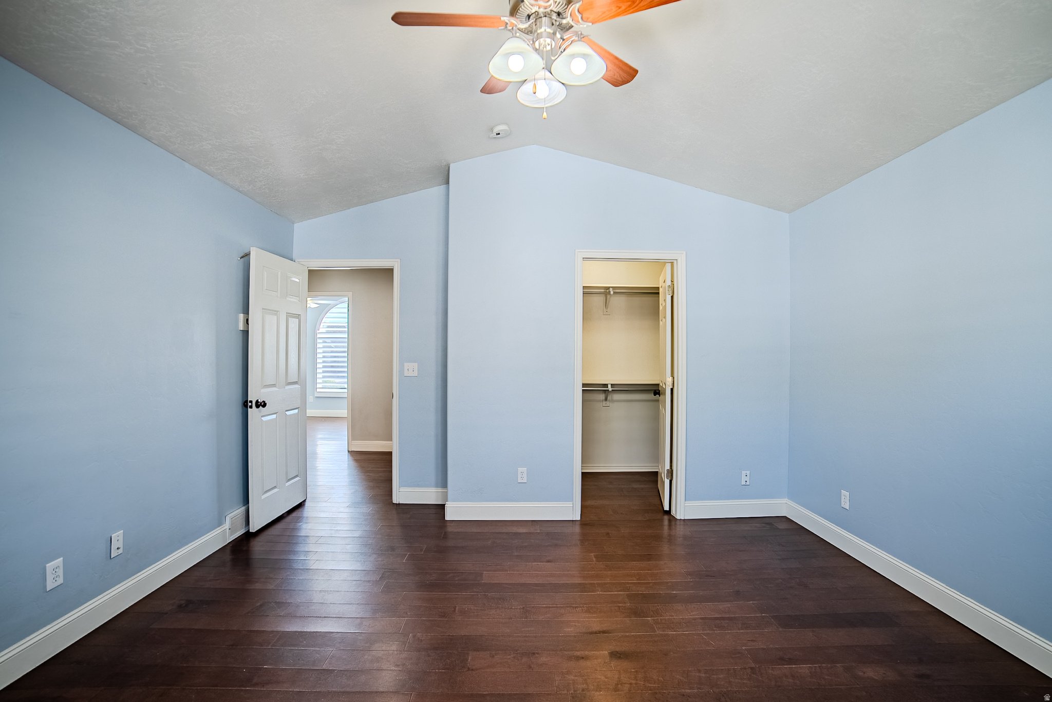 WHITE FARM VILLAGE - Residential