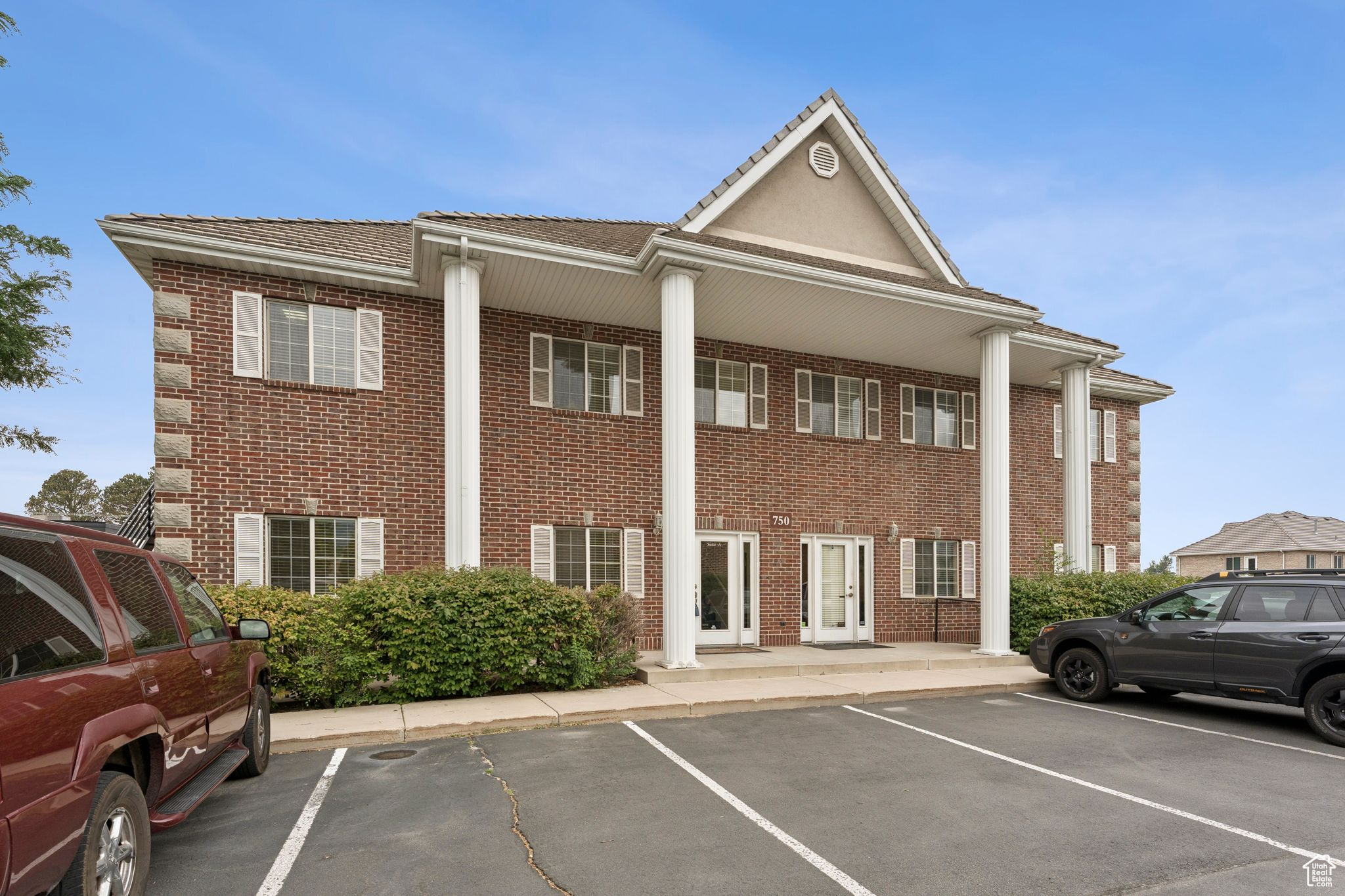 PARK - Commercial Sale