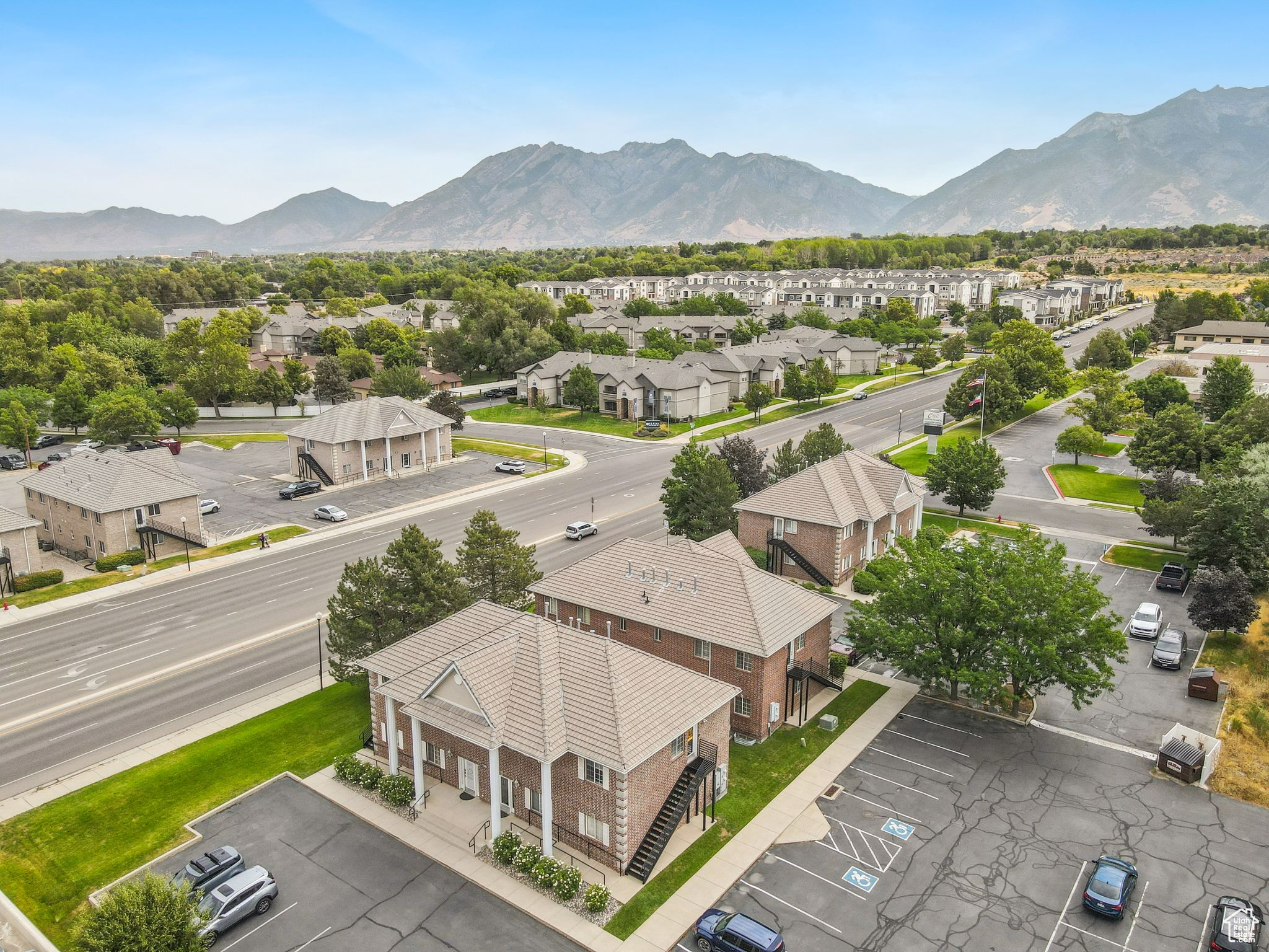 PARK - Commercial Sale