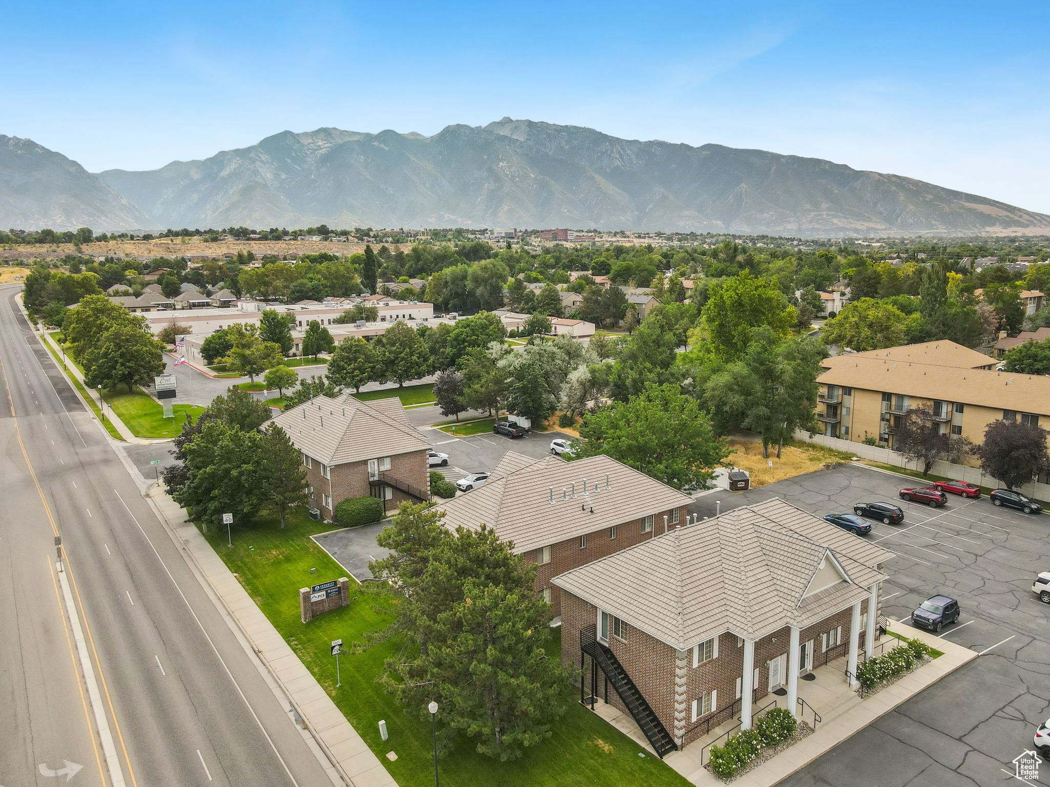 PARK - Commercial Sale