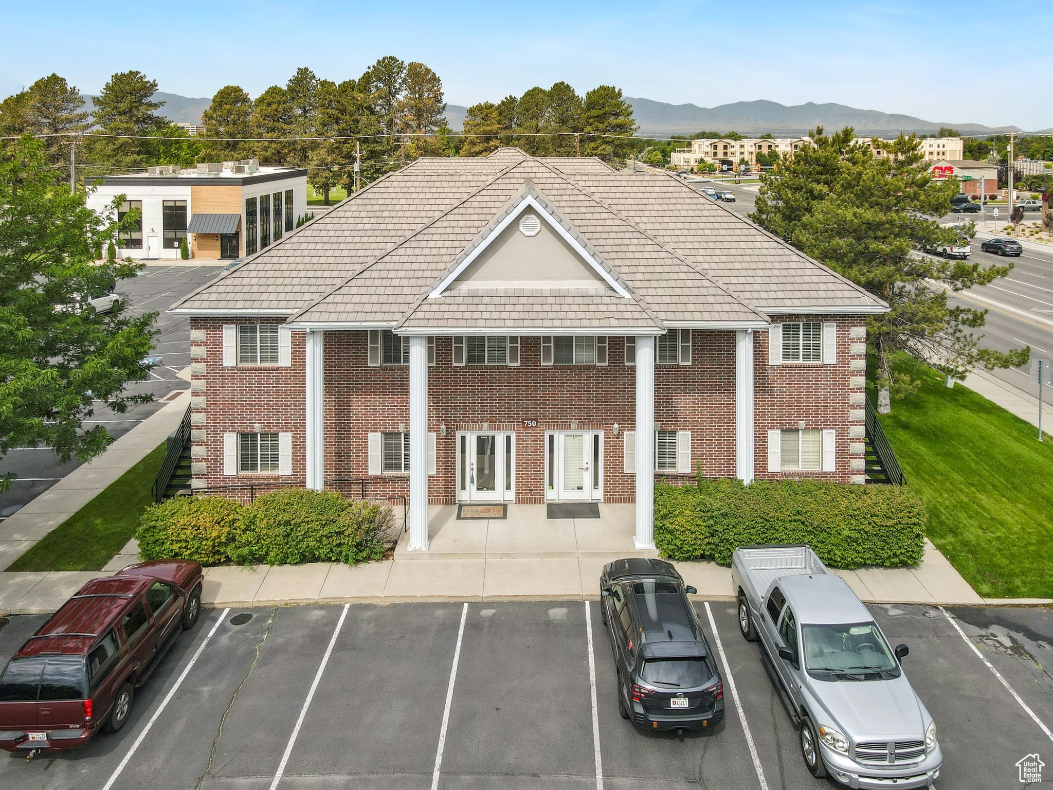 PARK - Commercial Sale