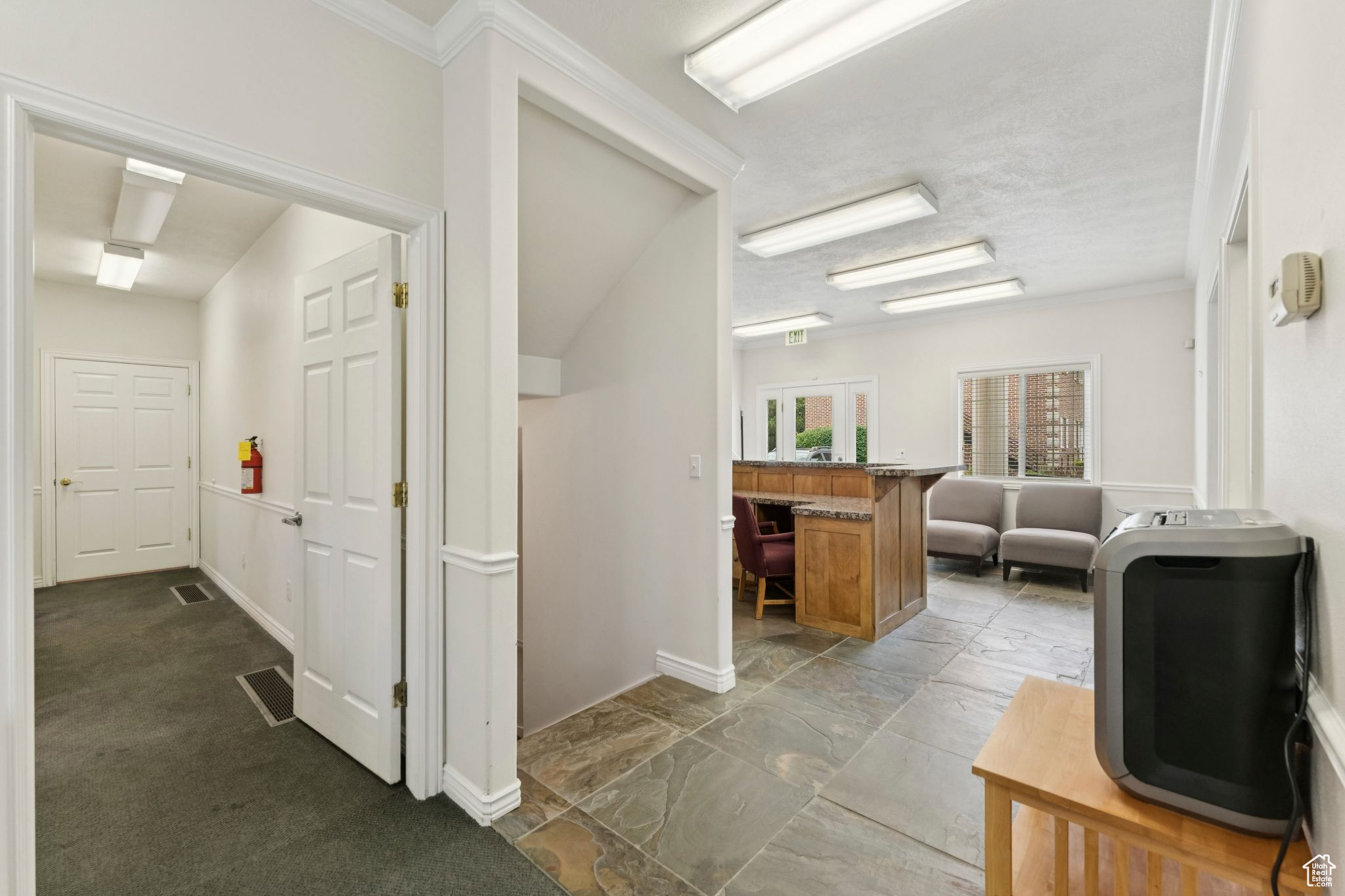 PARK - Commercial Sale