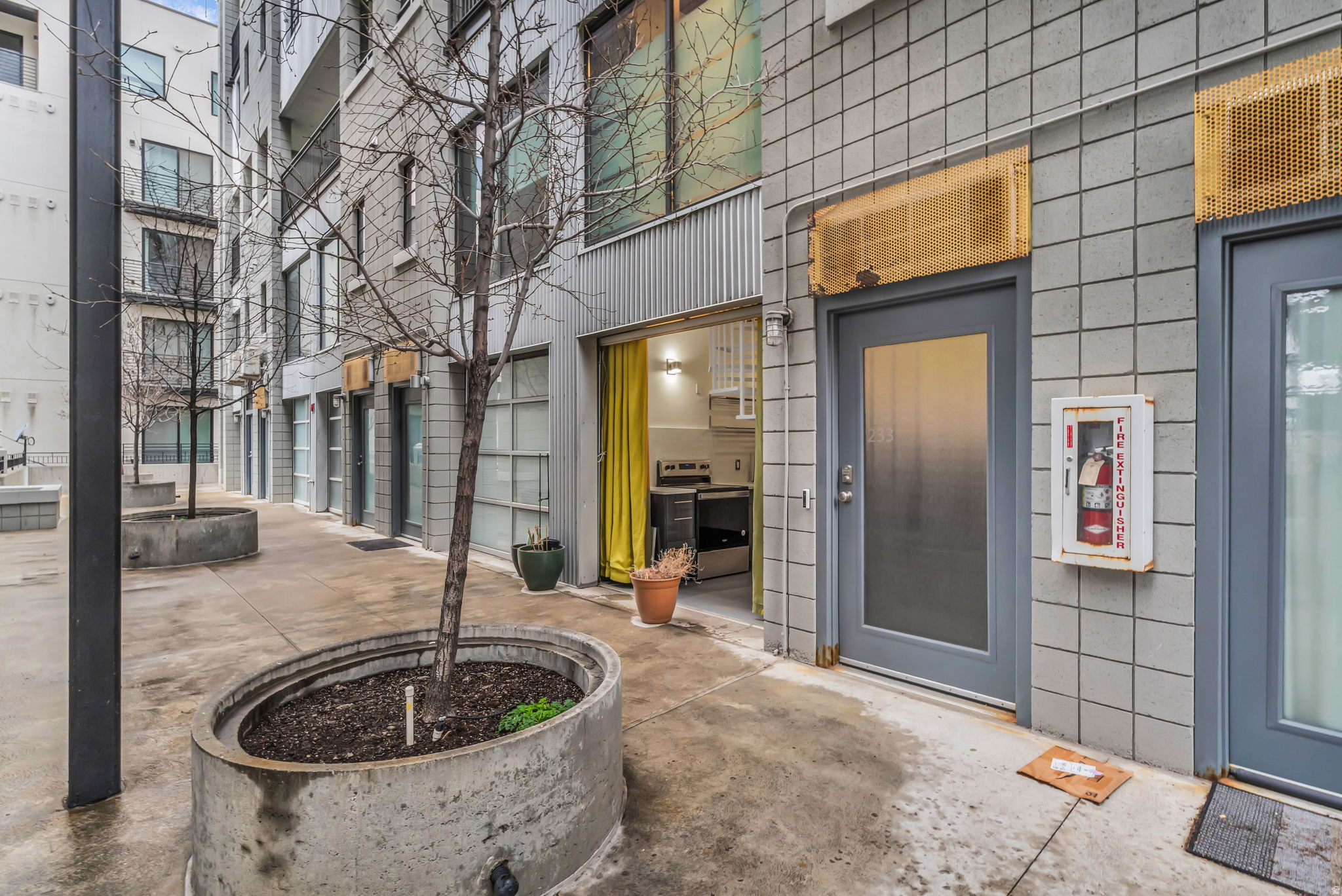 BROADWAY PARK LOFTS - Residential