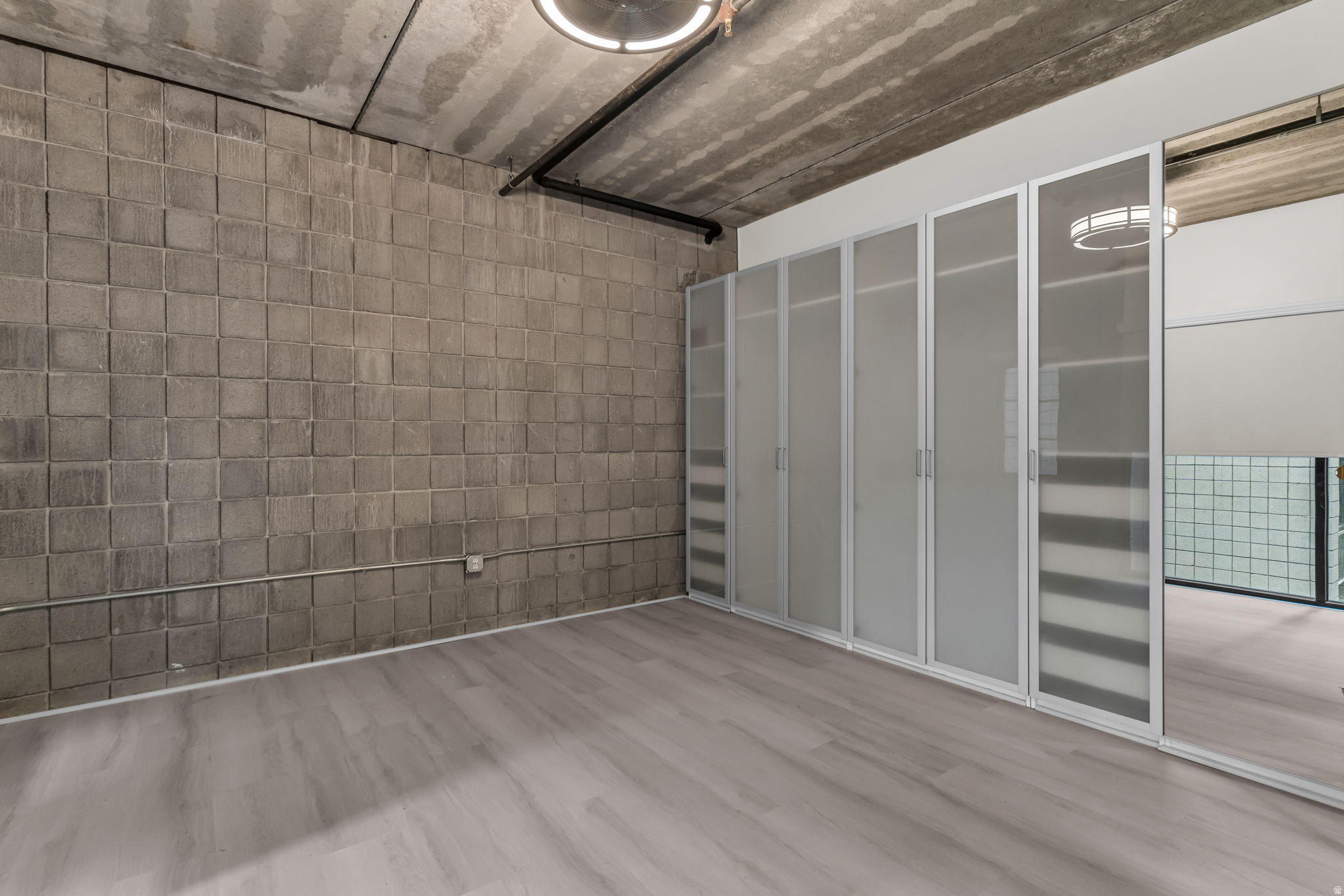 BROADWAY PARK LOFTS - Residential