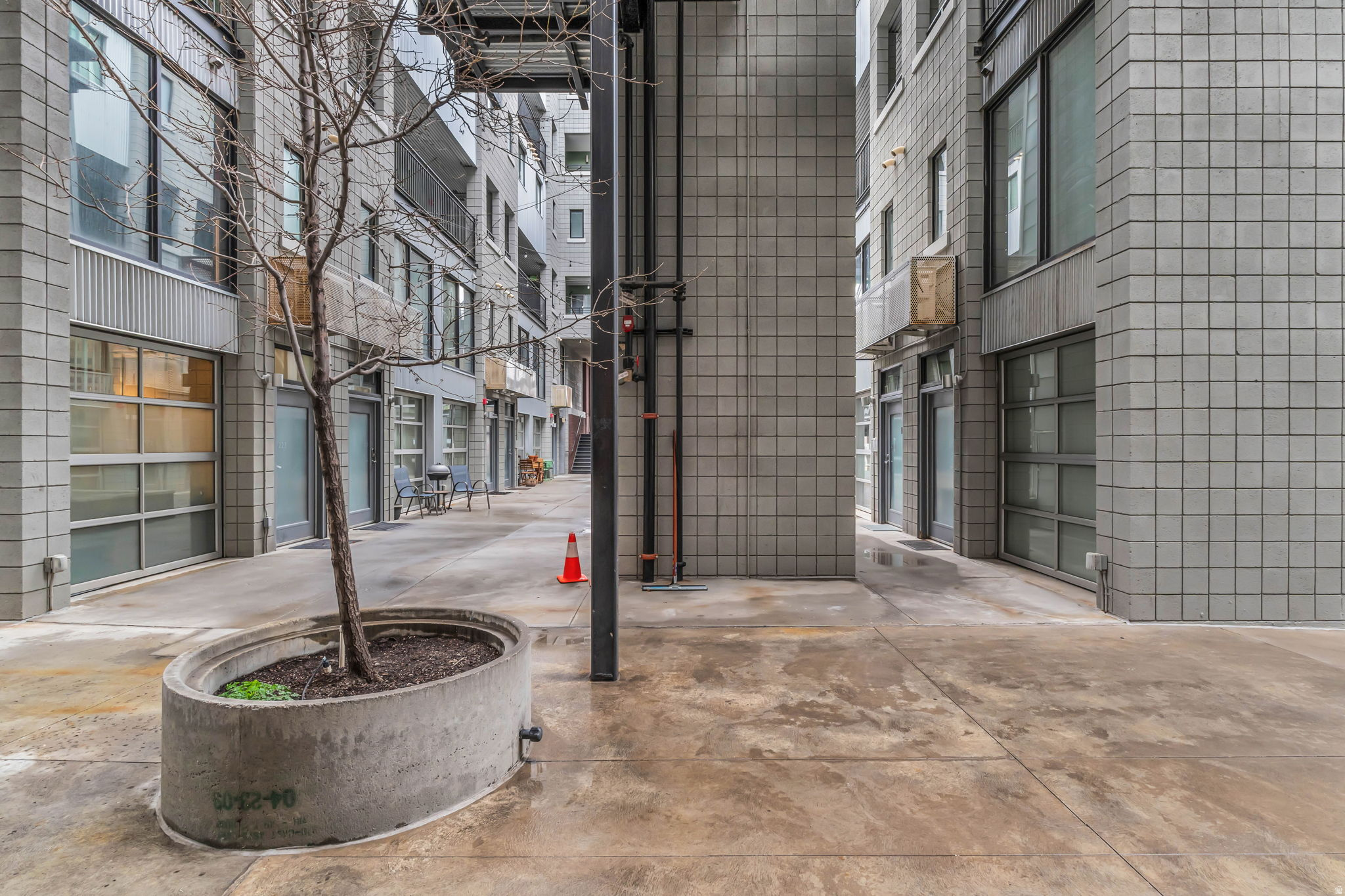 BROADWAY PARK LOFTS - Residential