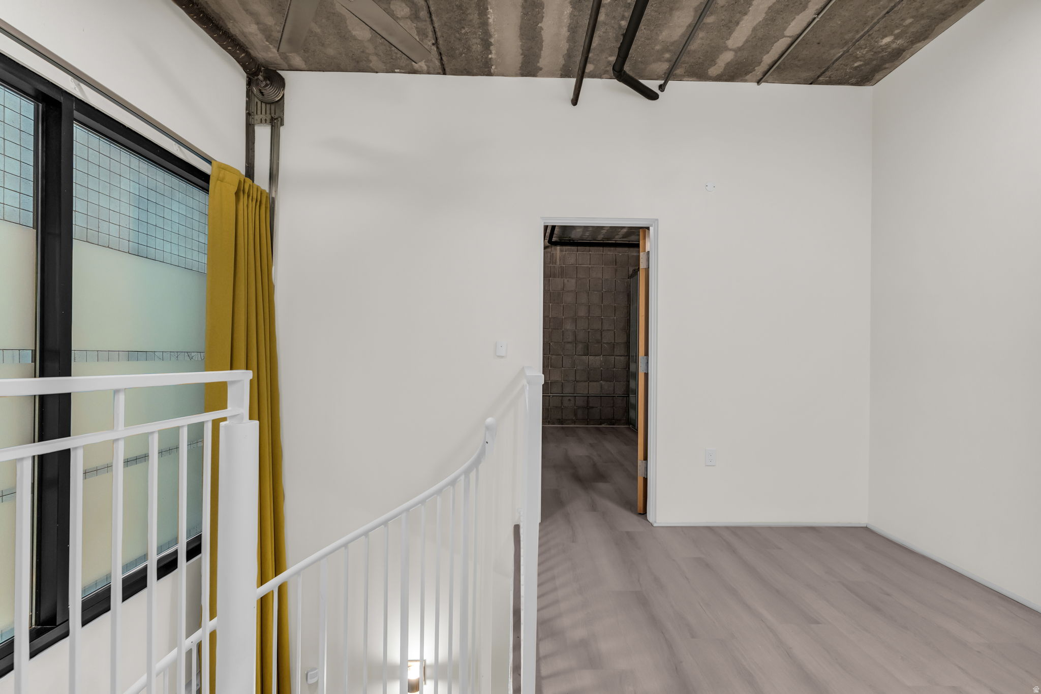 BROADWAY PARK LOFTS - Residential