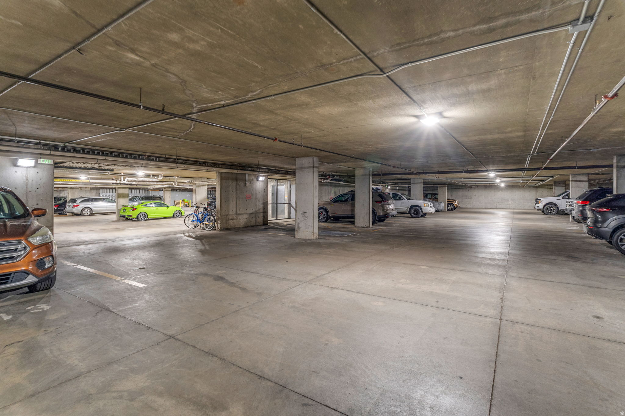 BROADWAY PARK LOFTS - Residential