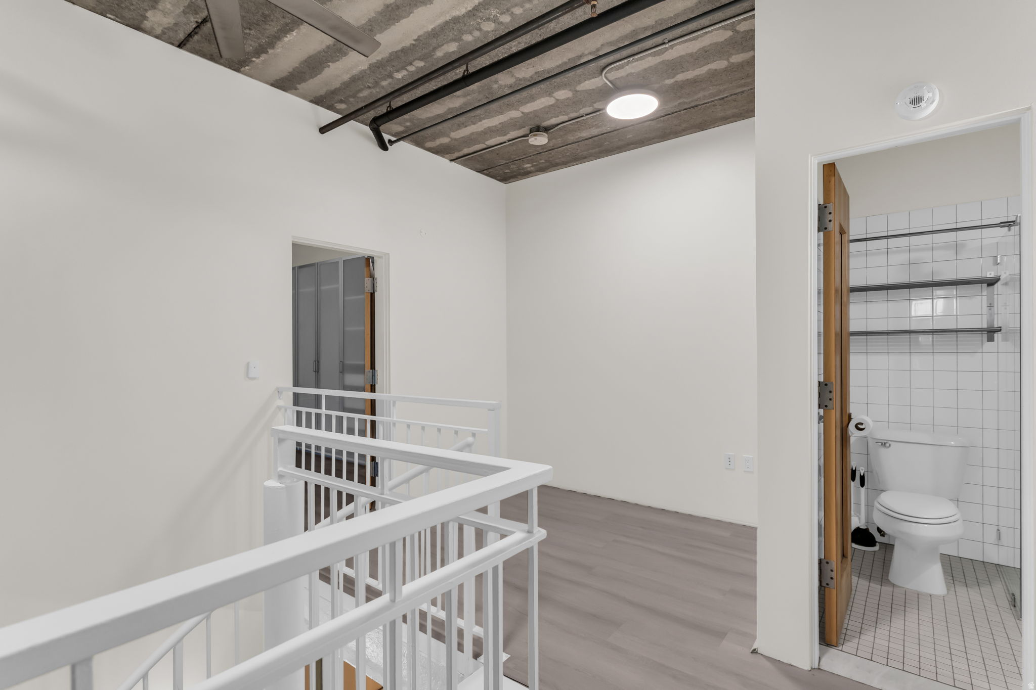 BROADWAY PARK LOFTS - Residential