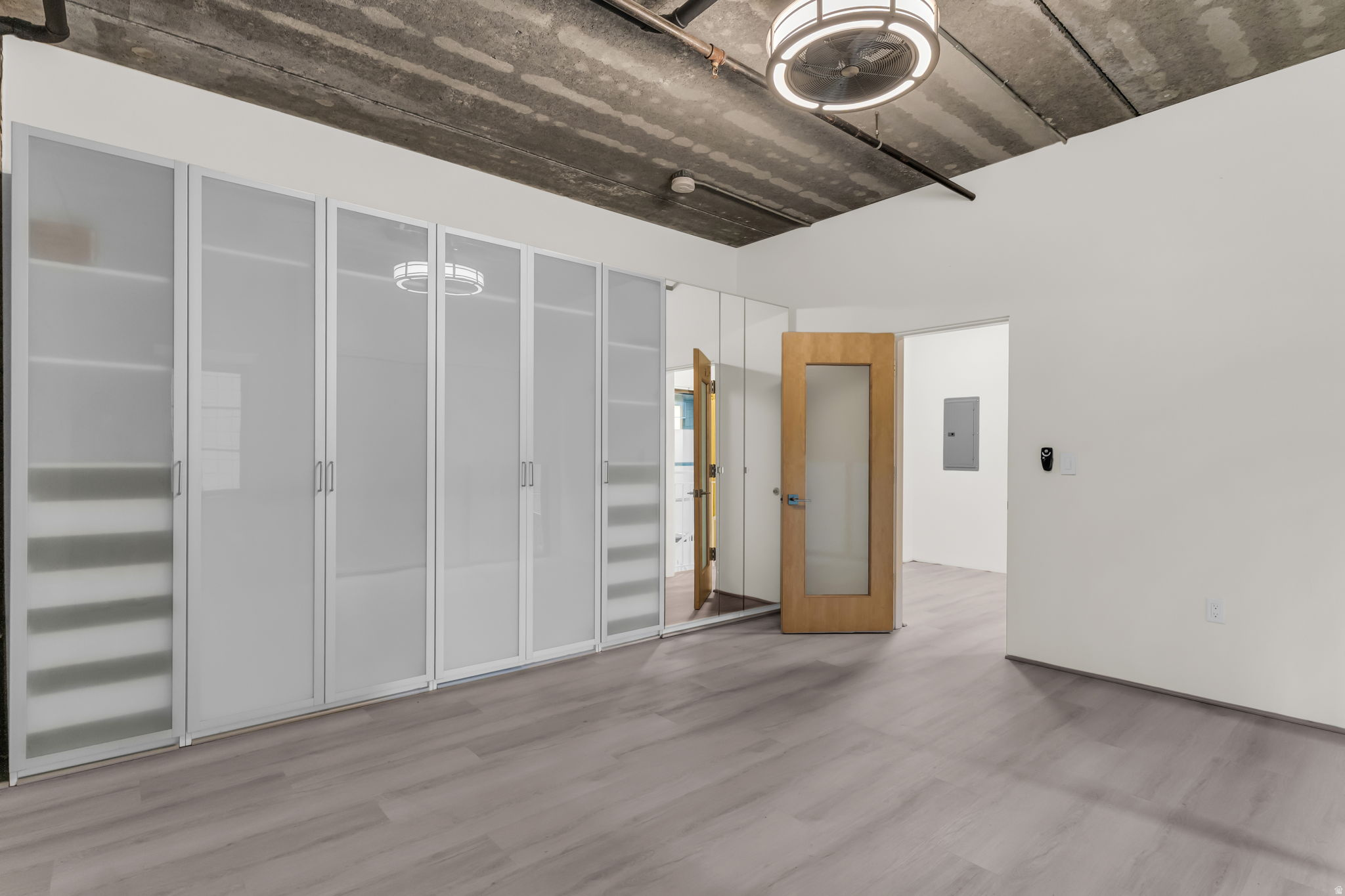 BROADWAY PARK LOFTS - Residential