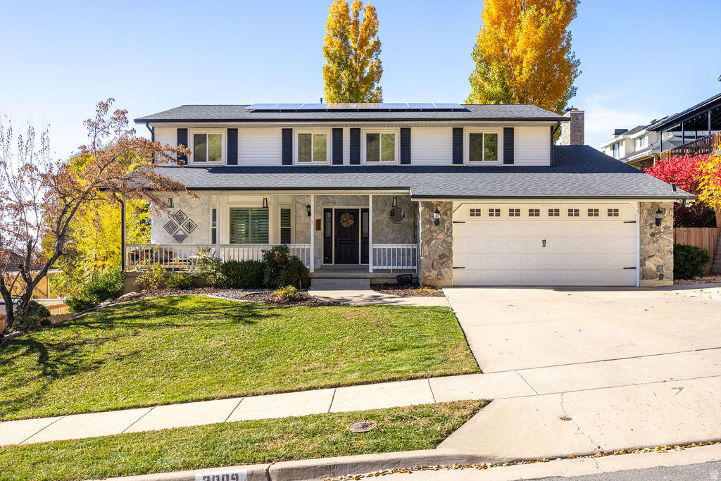 ROLLING HILLS ESTATE - Residential