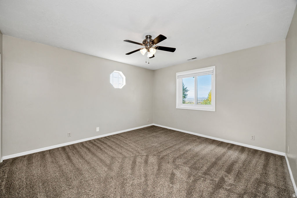 ROLLING HILLS ESTATE - Residential