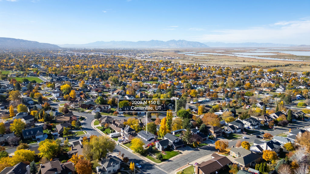 ROLLING HILLS ESTATE - Residential