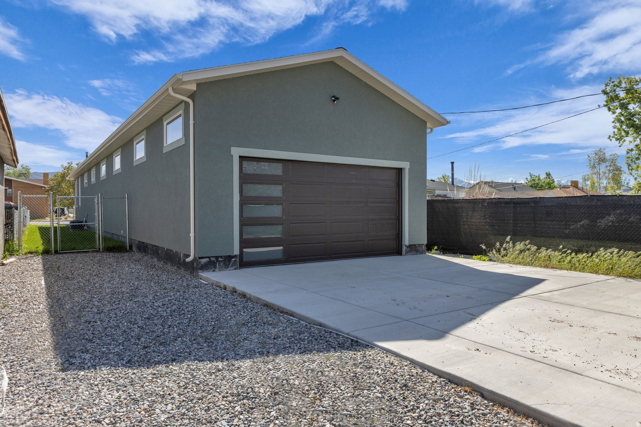 OAKLEY - Residential