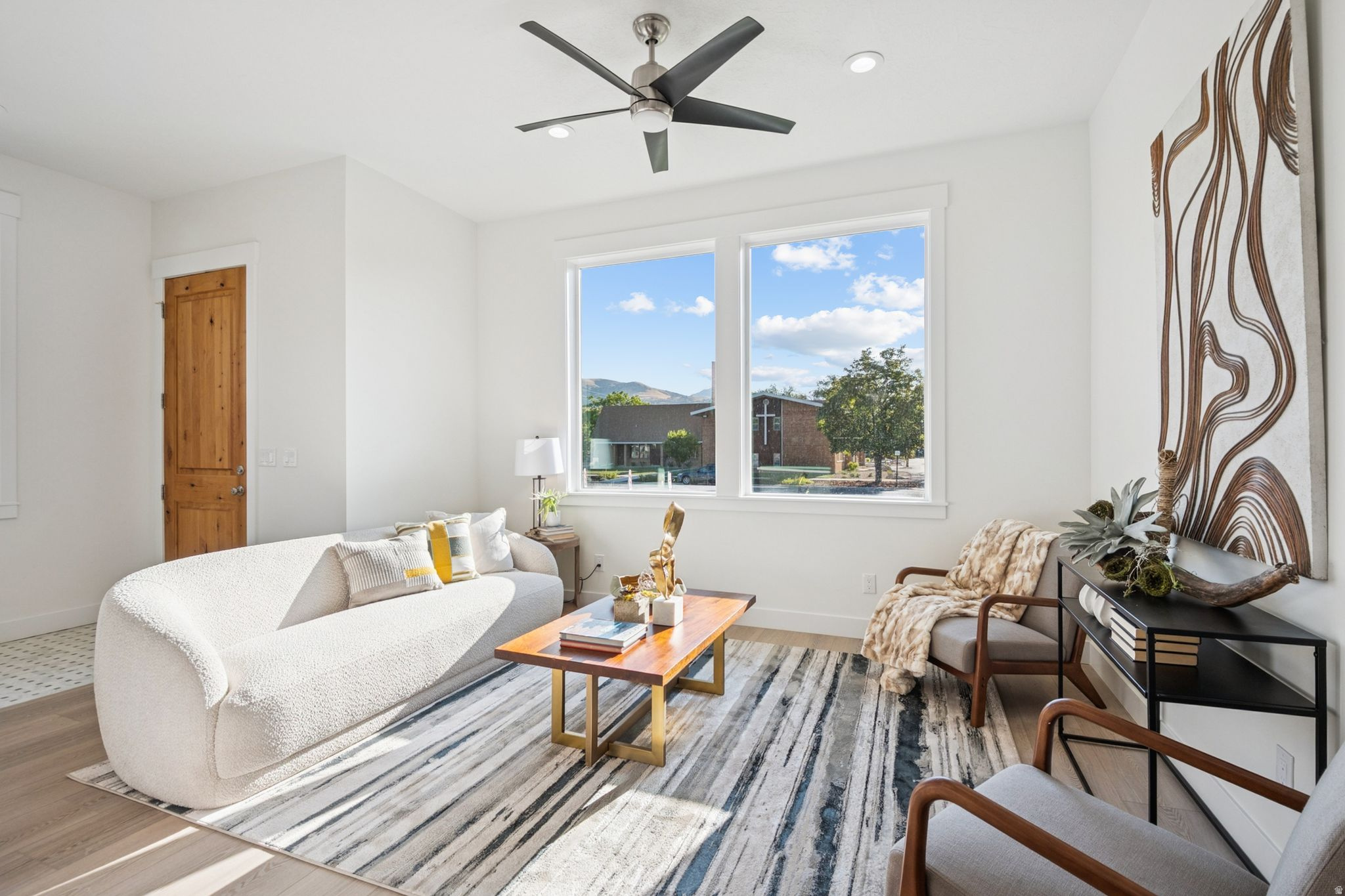 OAKLEY - Residential