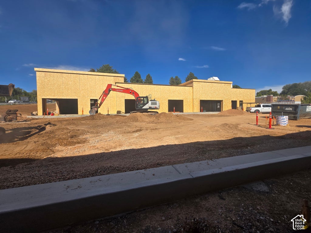 Photo of 2715 N 350 E, Layton, UT 84041 (MLS # 2190860)
