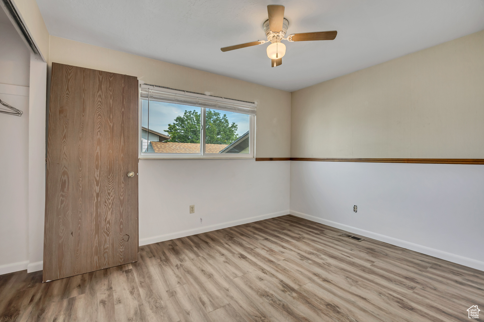 FOXGLEN SUBDIVISION NO.3 - Residential Income