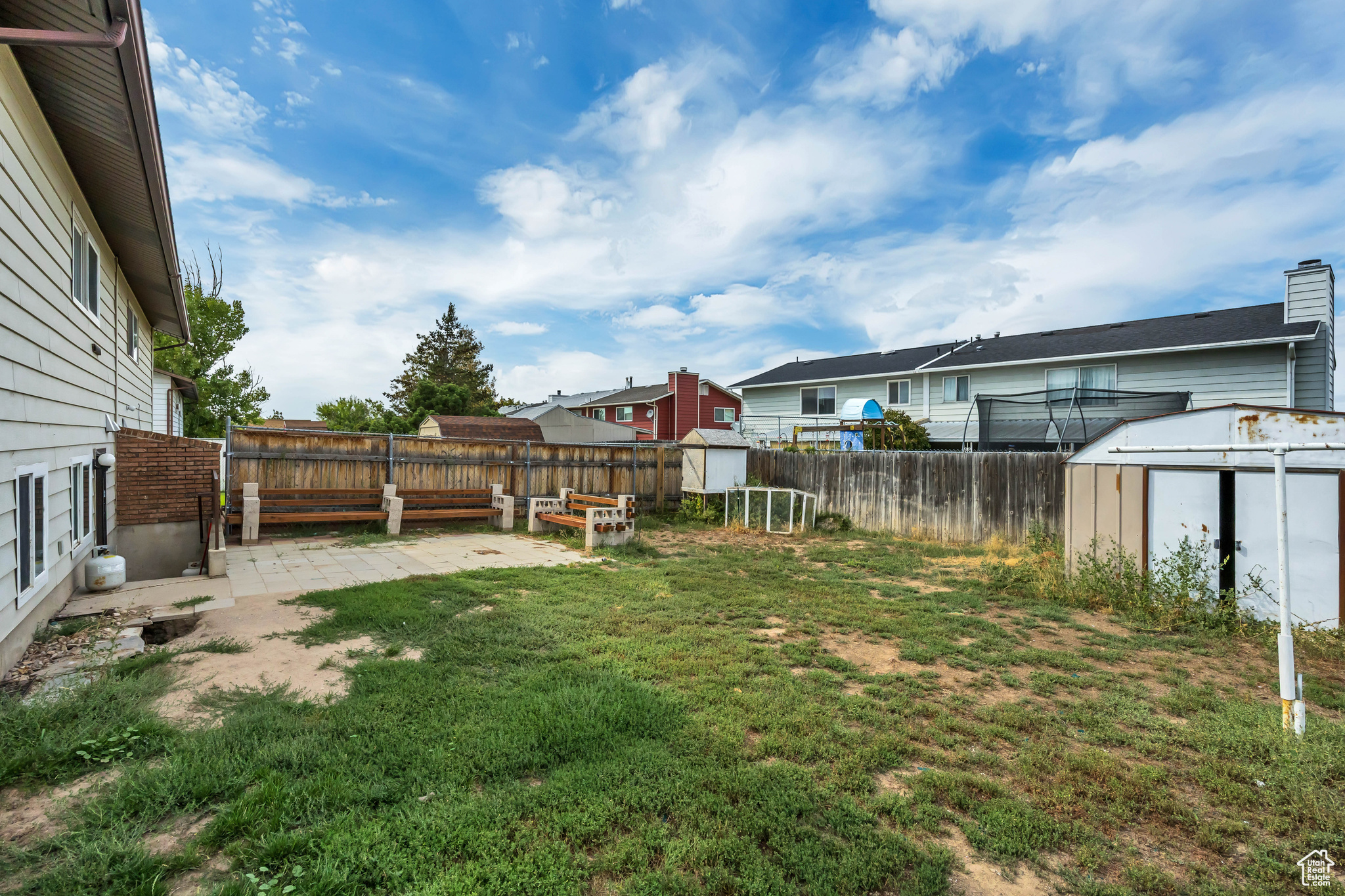 FOXGLEN SUBDIVISION NO.3 - Residential Income