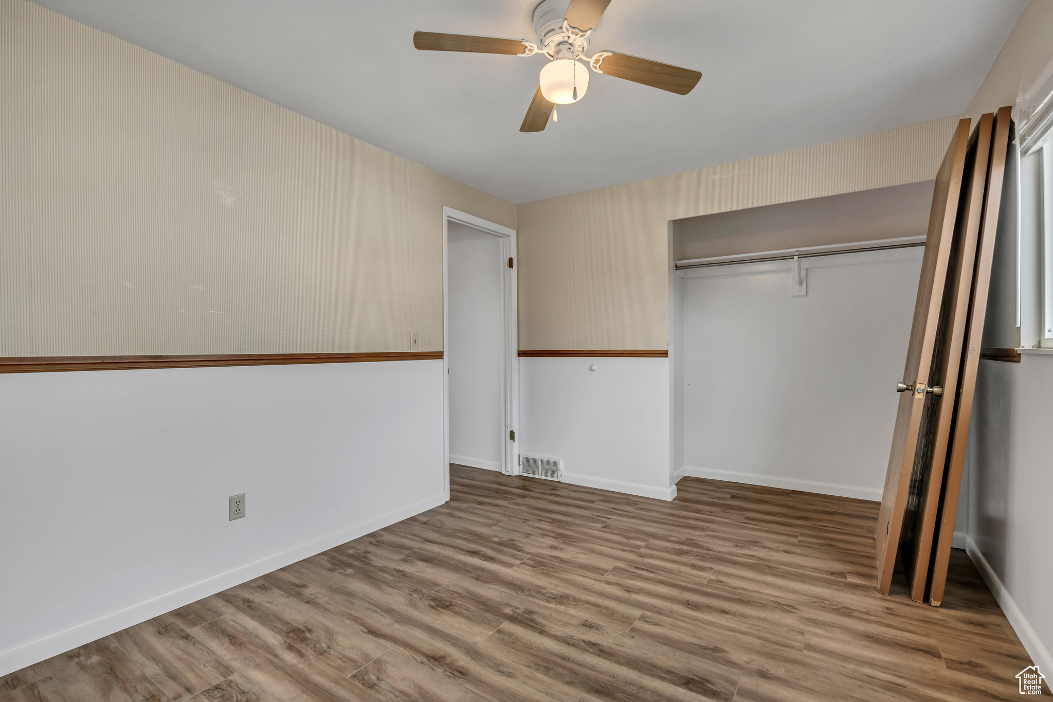 FOXGLEN SUBDIVISION NO.3 - Residential Income