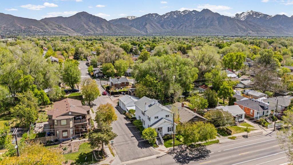 Photo of 2475 S 500 E, Salt Lake City, UT 84106 (MLS # 2152554)