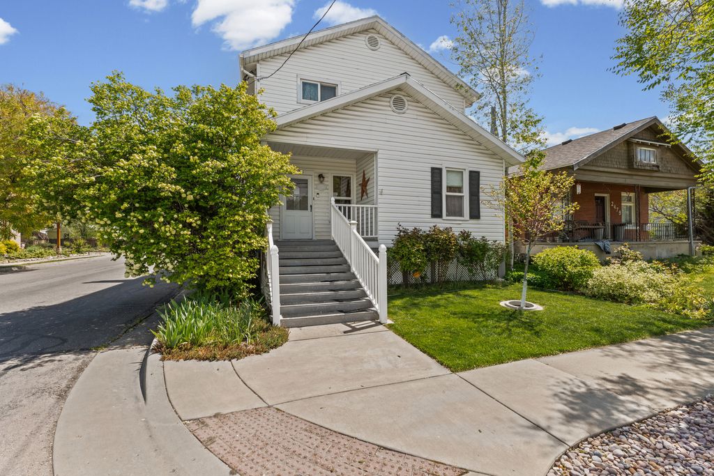 Photo of 2475 S 500 E, Salt Lake City, UT 84106 (MLS # 2152554)