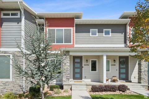 Tiny photo for 15436 S NAVY TRAILS LN, Bluffdale, UT 84065 (MLS # 2110315)