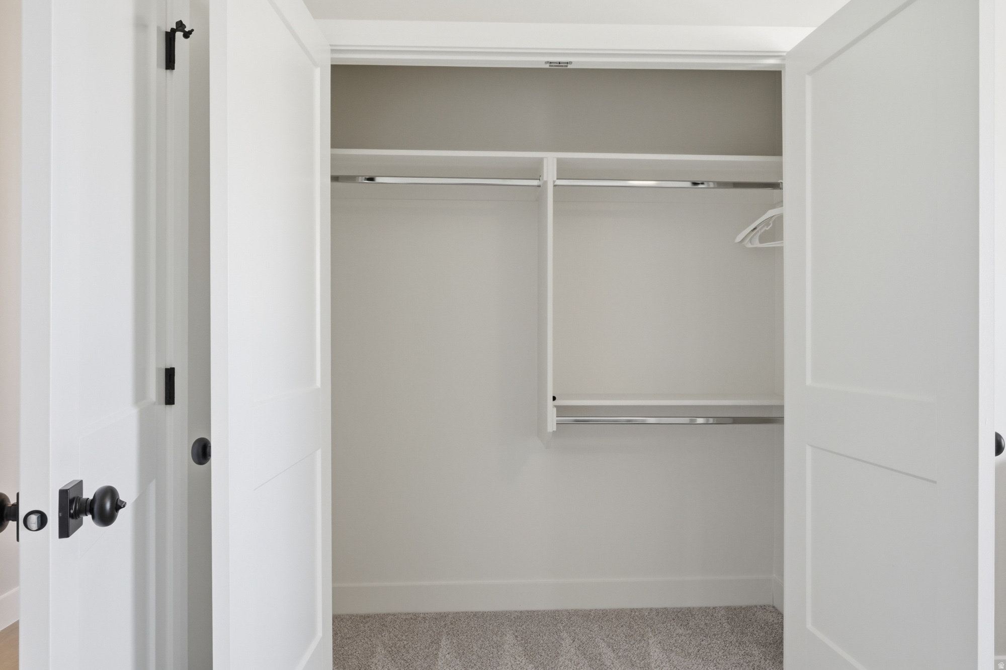 IRON WEST - Residential