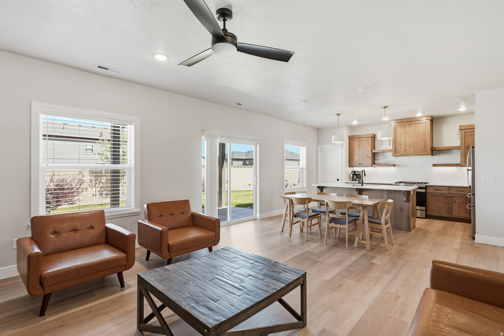 IRON WEST - Residential