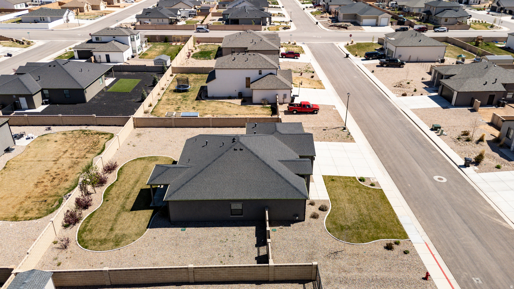 IRON WEST - Residential