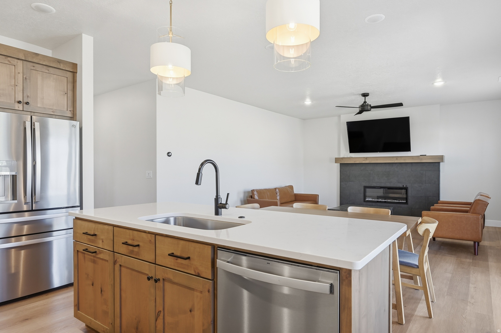 IRON WEST - Residential