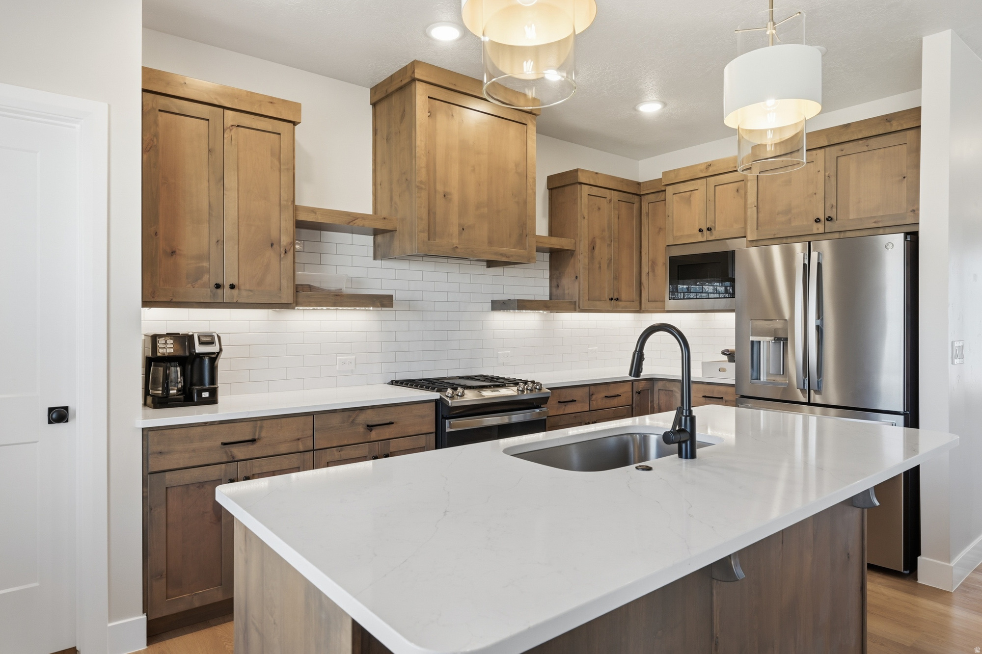 IRON WEST - Residential