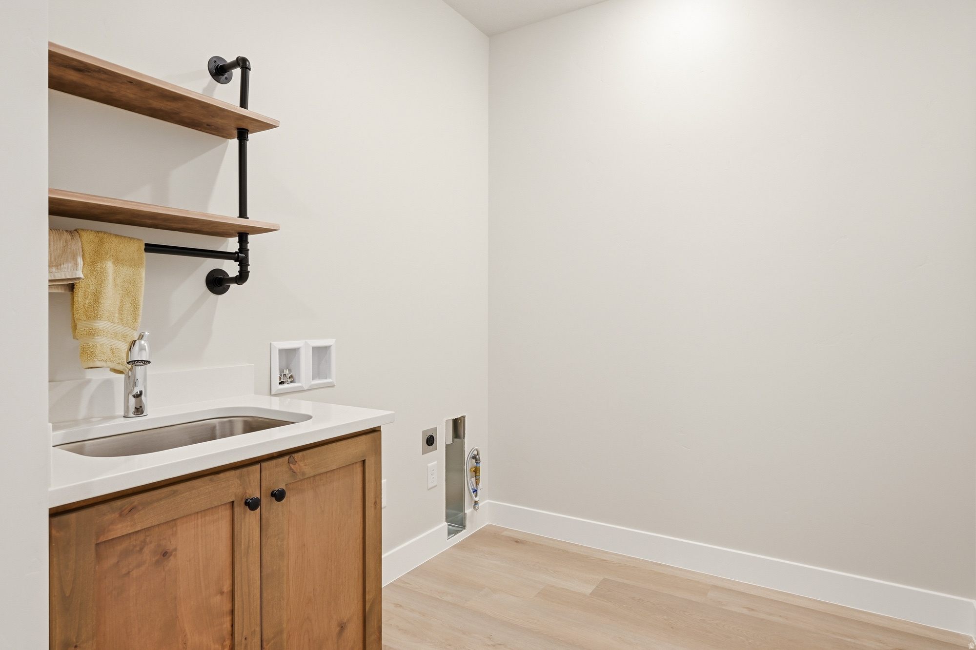 IRON WEST - Residential