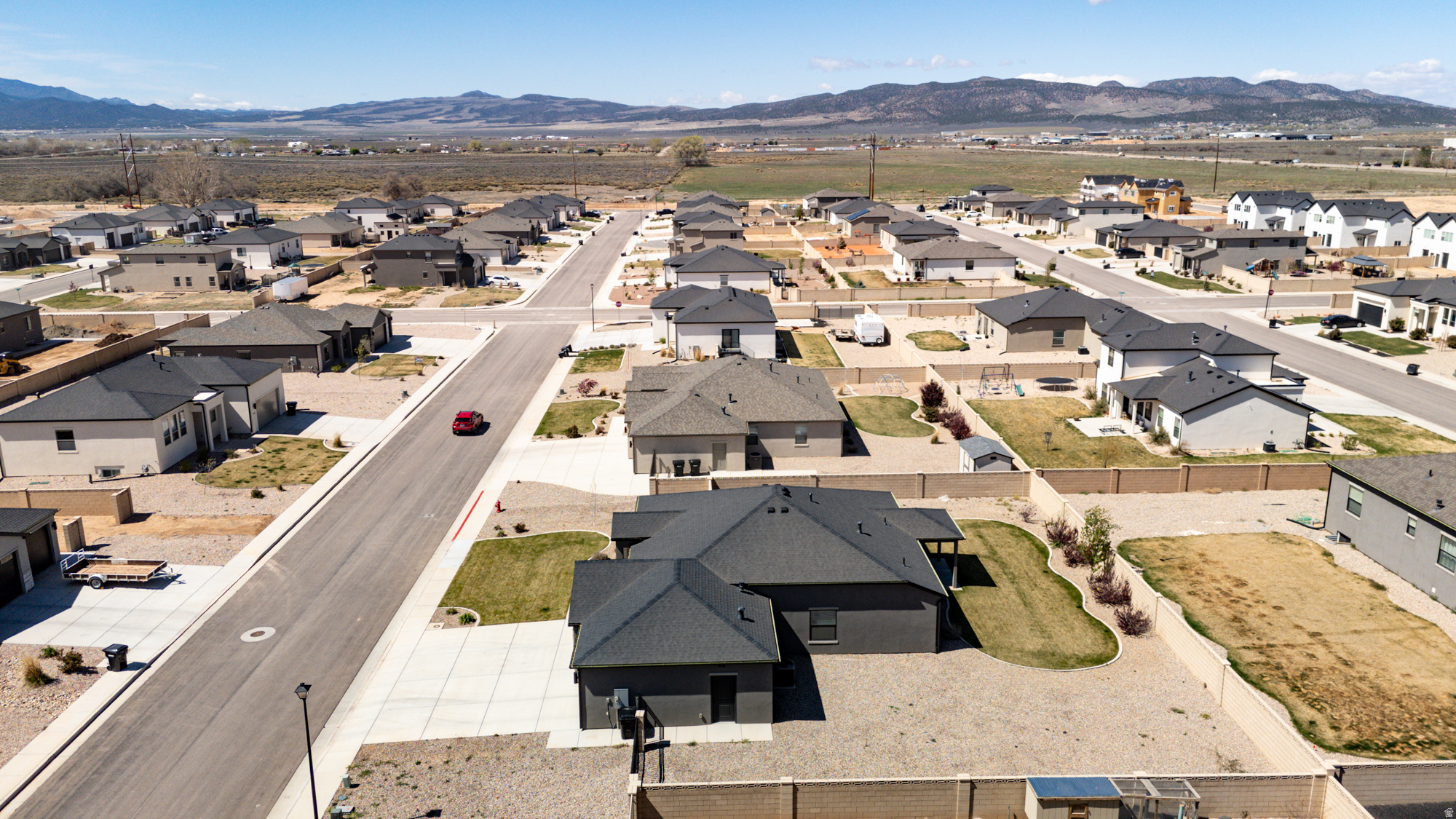 IRON WEST - Residential