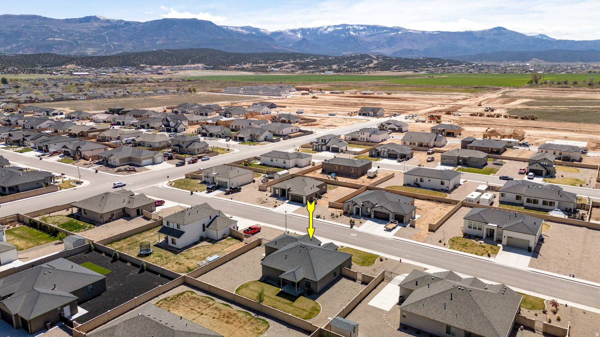 IRON WEST - Residential