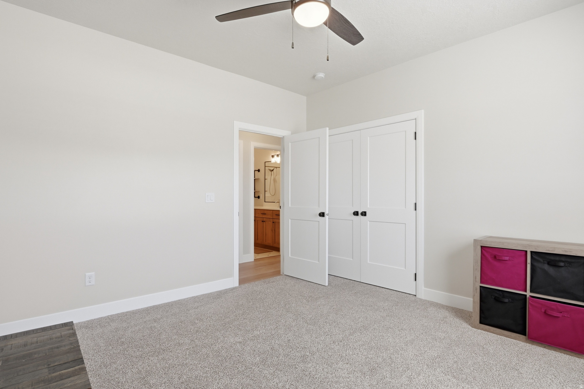 IRON WEST - Residential