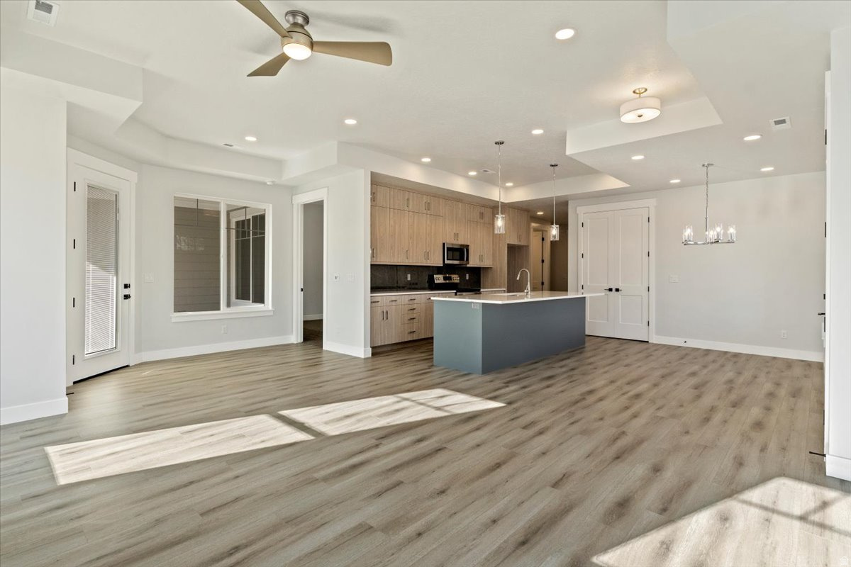 THE COTTAGES AT PEARCE FARM - Residential