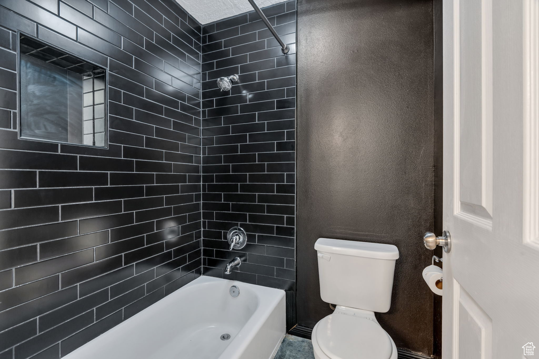 COUNTRY WOODS - Residential