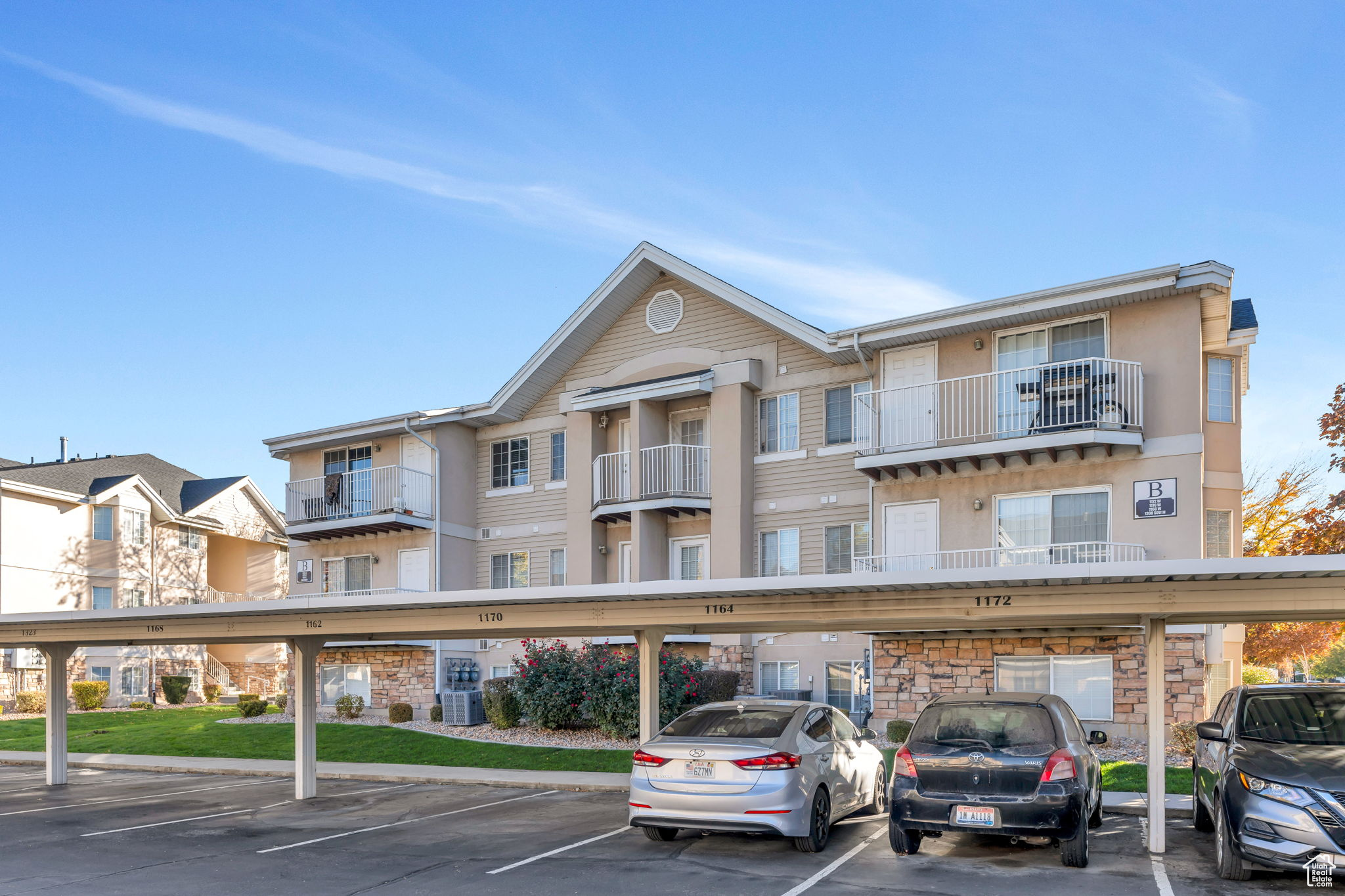 COUNTRY WOODS - Residential