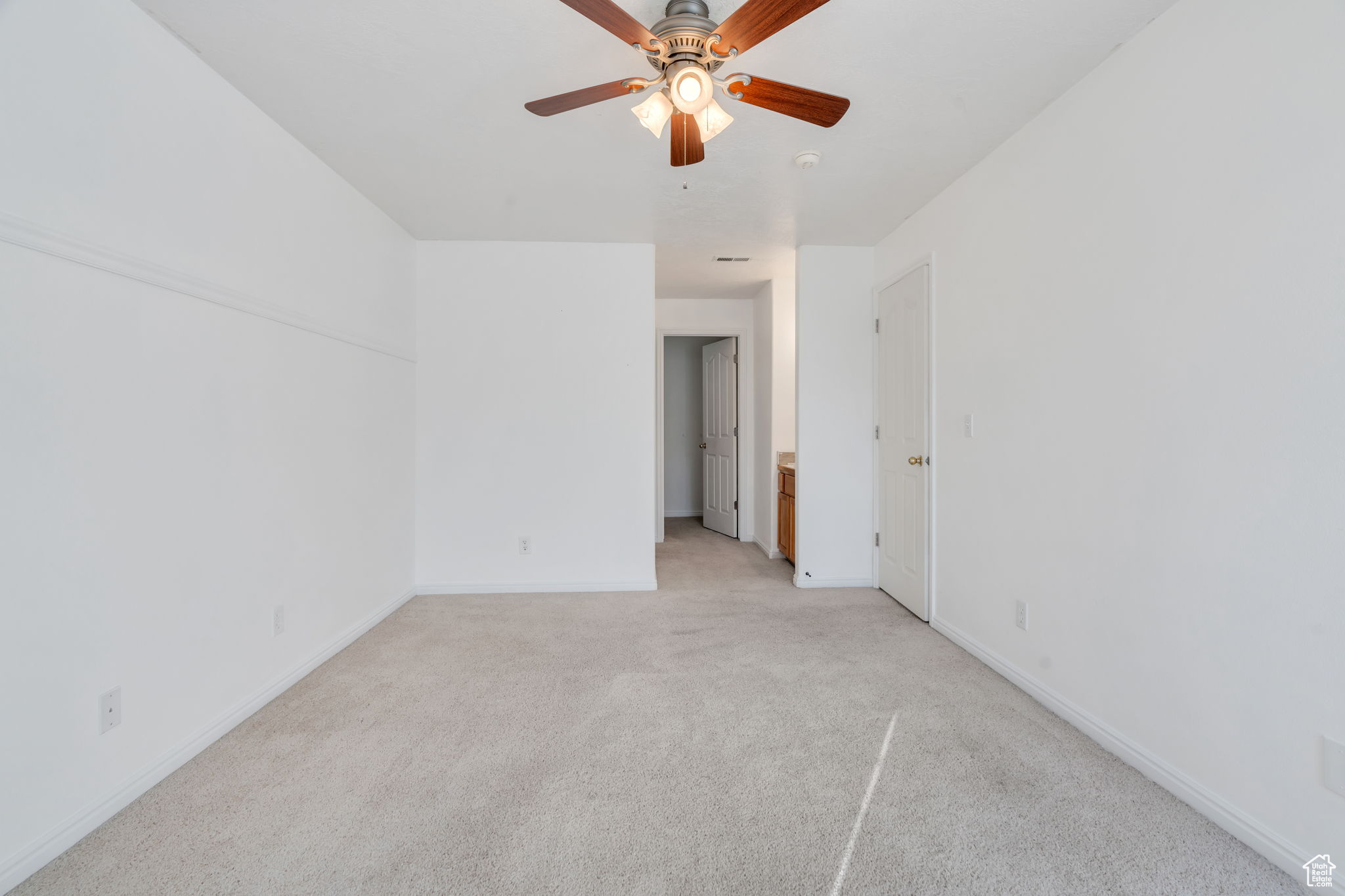 COUNTRY WOODS - Residential