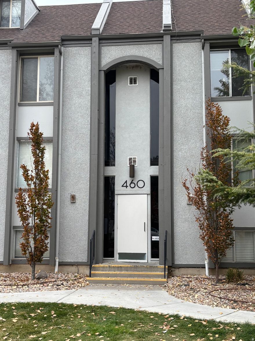 Beautifully updated ground-level condo for sale in a prime Murray location just south of Murray Park! This charming home features a fully remodeled kitchen (2024) along with new flooring and fresh paint throughout, making it truly move-in ready. Enjoy being just steps from the tranquil Little Cottonwood Creek, perfect for peaceful evening walks.  Located in a highly desirable and safe Murray neighborhood, this condo includes access to a community pool and clubhouse, ideal for relaxing or entertaining. You'll love the convenience of being close to top-rated restaurants, shopping, and the Intermountain Medical Center, with quick access to major roads and public transportation.  Perfect for first-time buyers, downsizers, or anyone looking for affordable, low-maintenance living in the heart of Murray. Come see this fantastic home before it's gone!