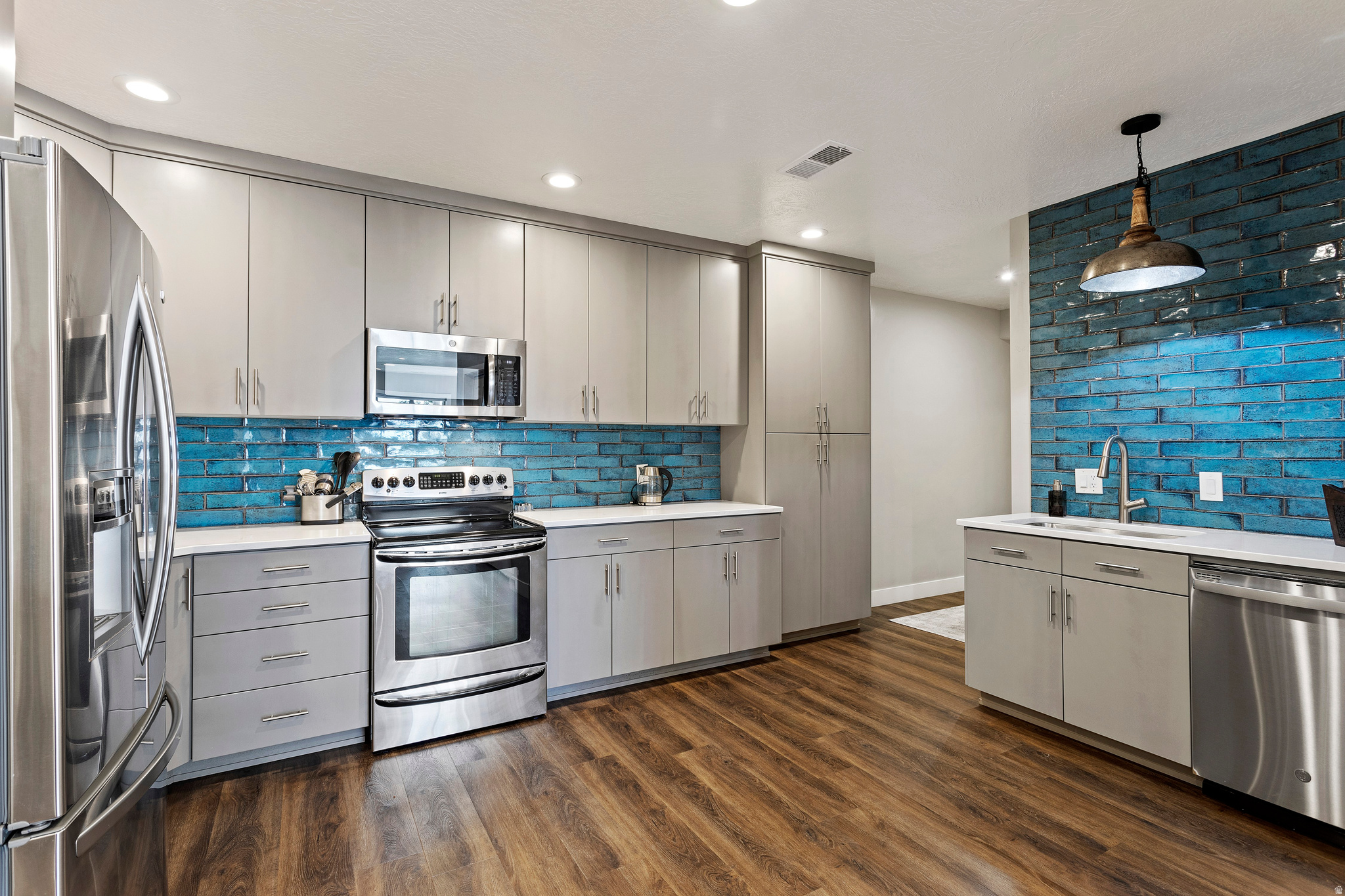 GRANADA HILLS SUB NO - Residential