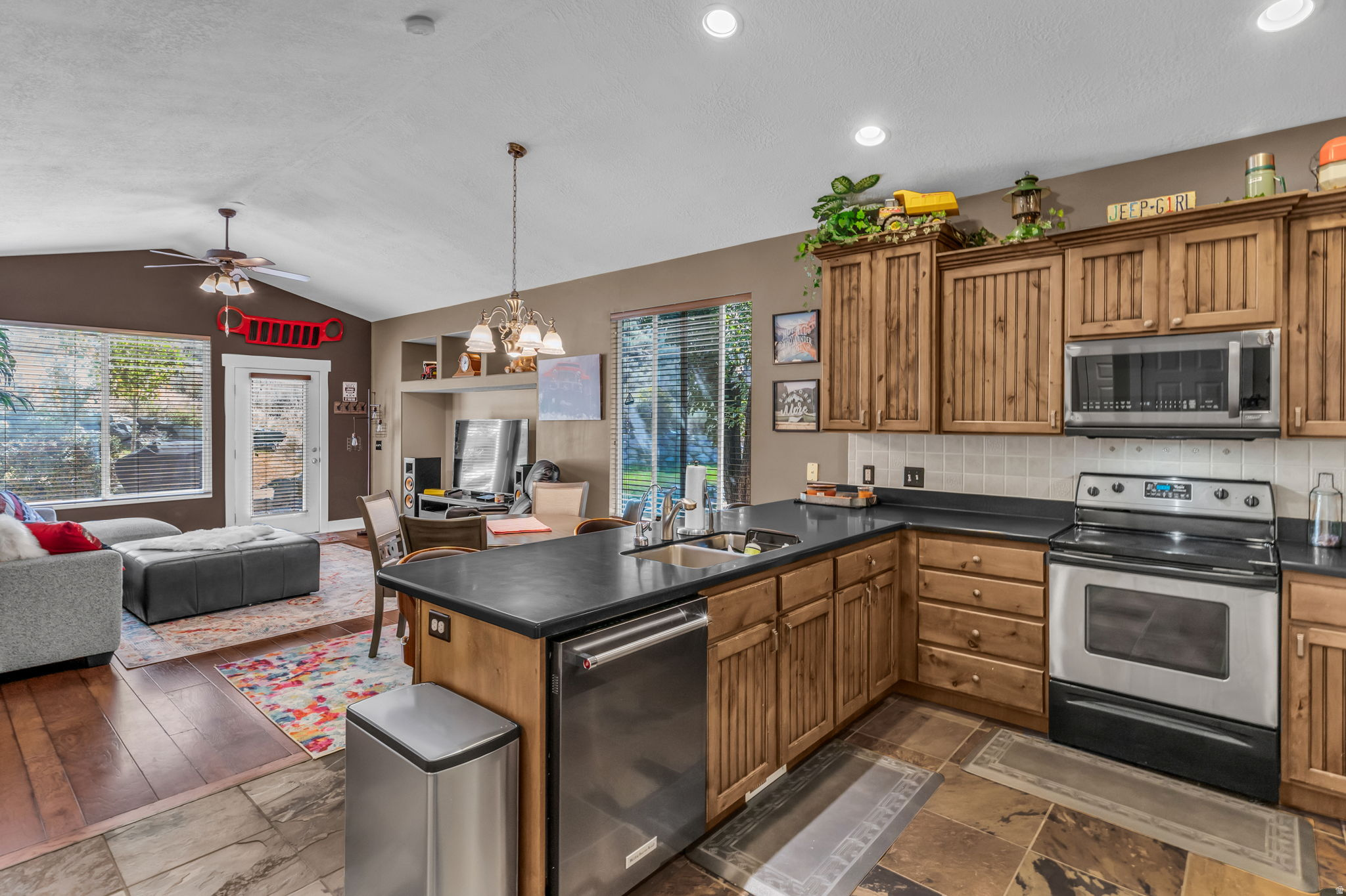 CENTENNIAL HEIGHTS P - Residential